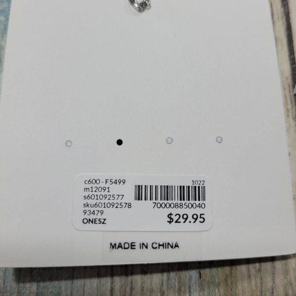 Lane Bryant Long Necklace. - Picture 3 of 8